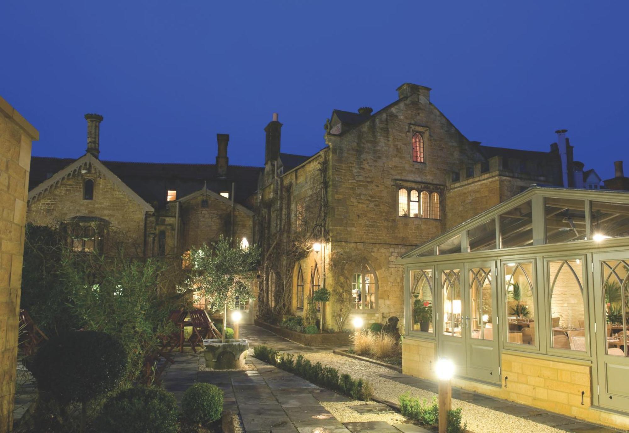 The Manor House Hotel Moreton-in-Marsh Exterior photo